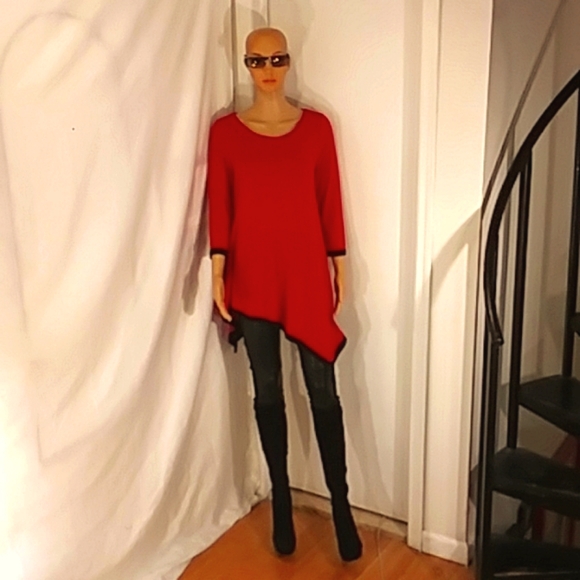 NWT Chelsea & Theodore Red and Black Horizontal Top. - Picture 1 of 10